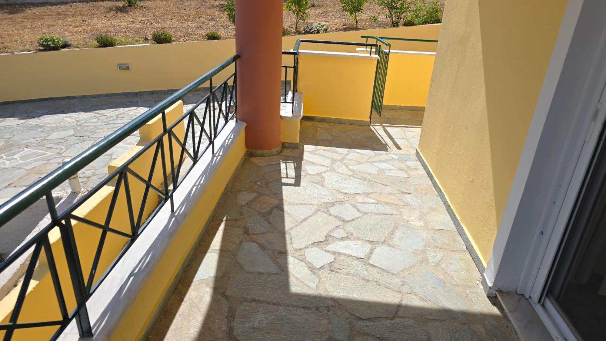 Villa Theonymfi